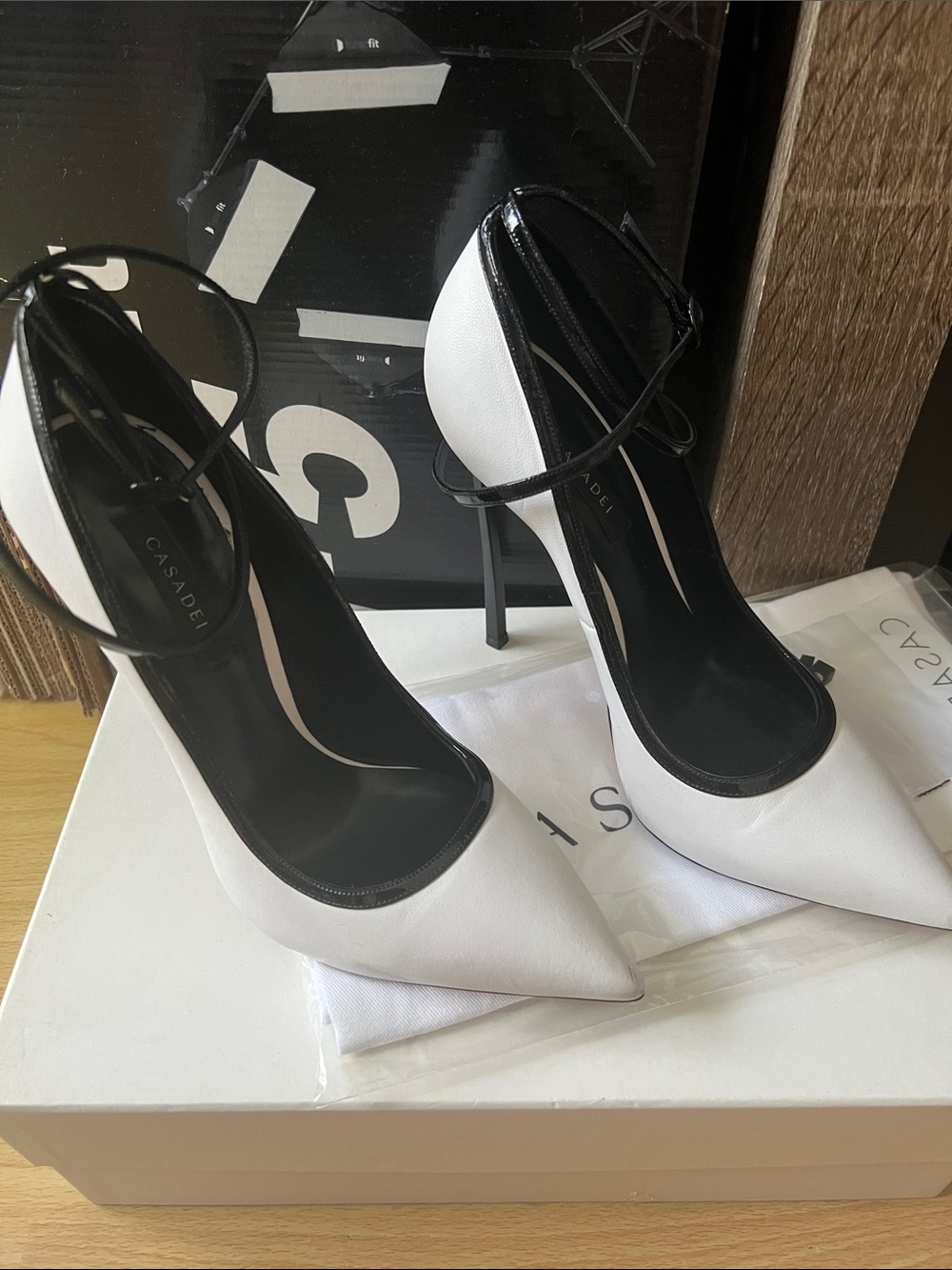 Casadei White and Black Pointed Ankle-Strap Stiletto Heels/100% leather